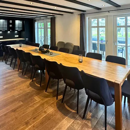 Alte Schuere - 18 Personen - 7 Schlafzimmer - 4 Badezimmer - Wellness - Sauna - 5 Sterne Dtv Elpe